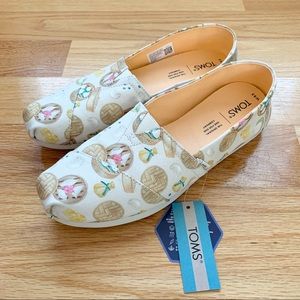 TOMS Ladies Alpargatas Dim Sum Dumplings 🥟 Print (size 8.5), NWT✨
